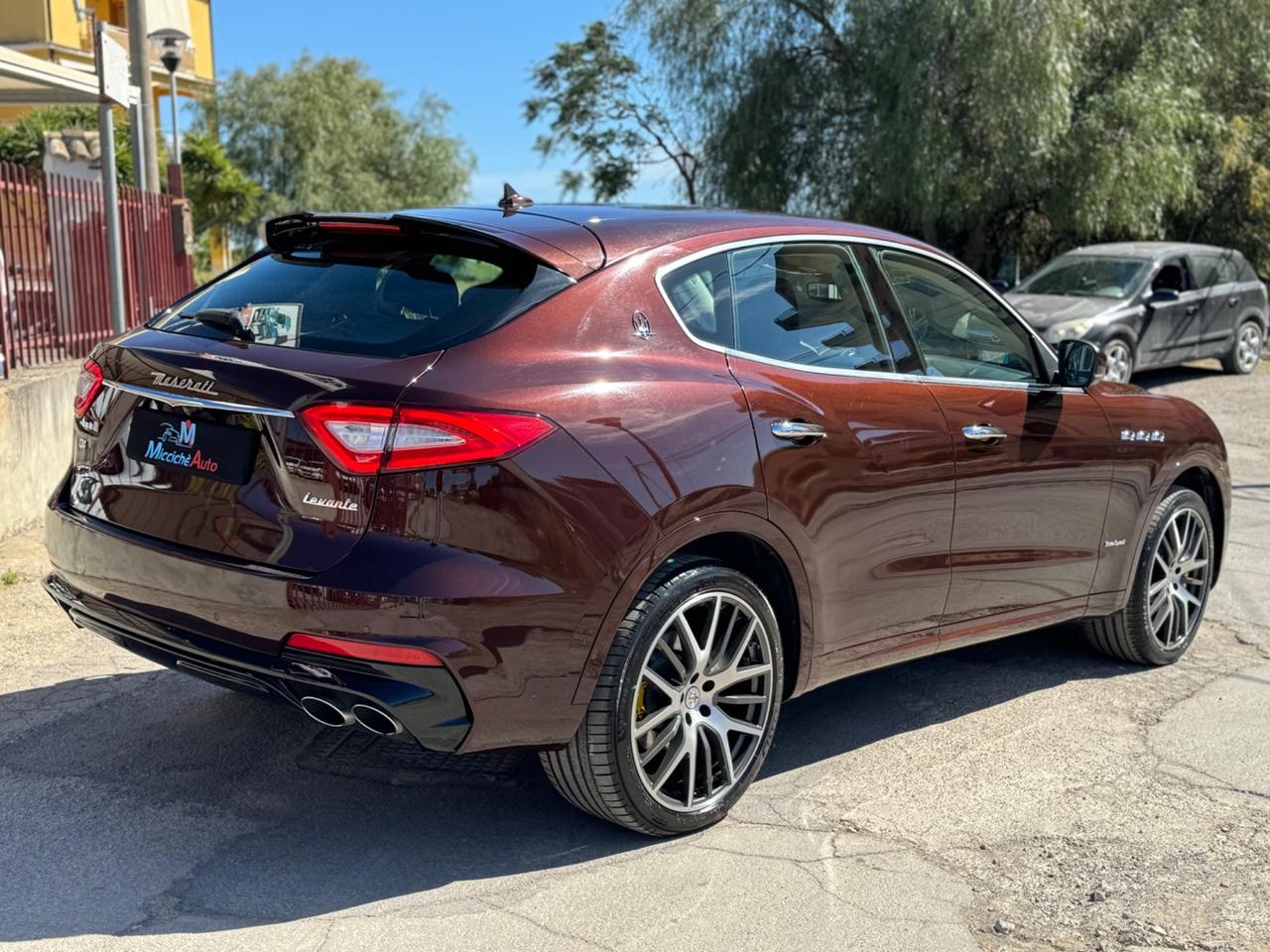 MASERATI LEVANTE 3.0 D 250 GRANSPORT FULL R21 IVA ESPOSTA