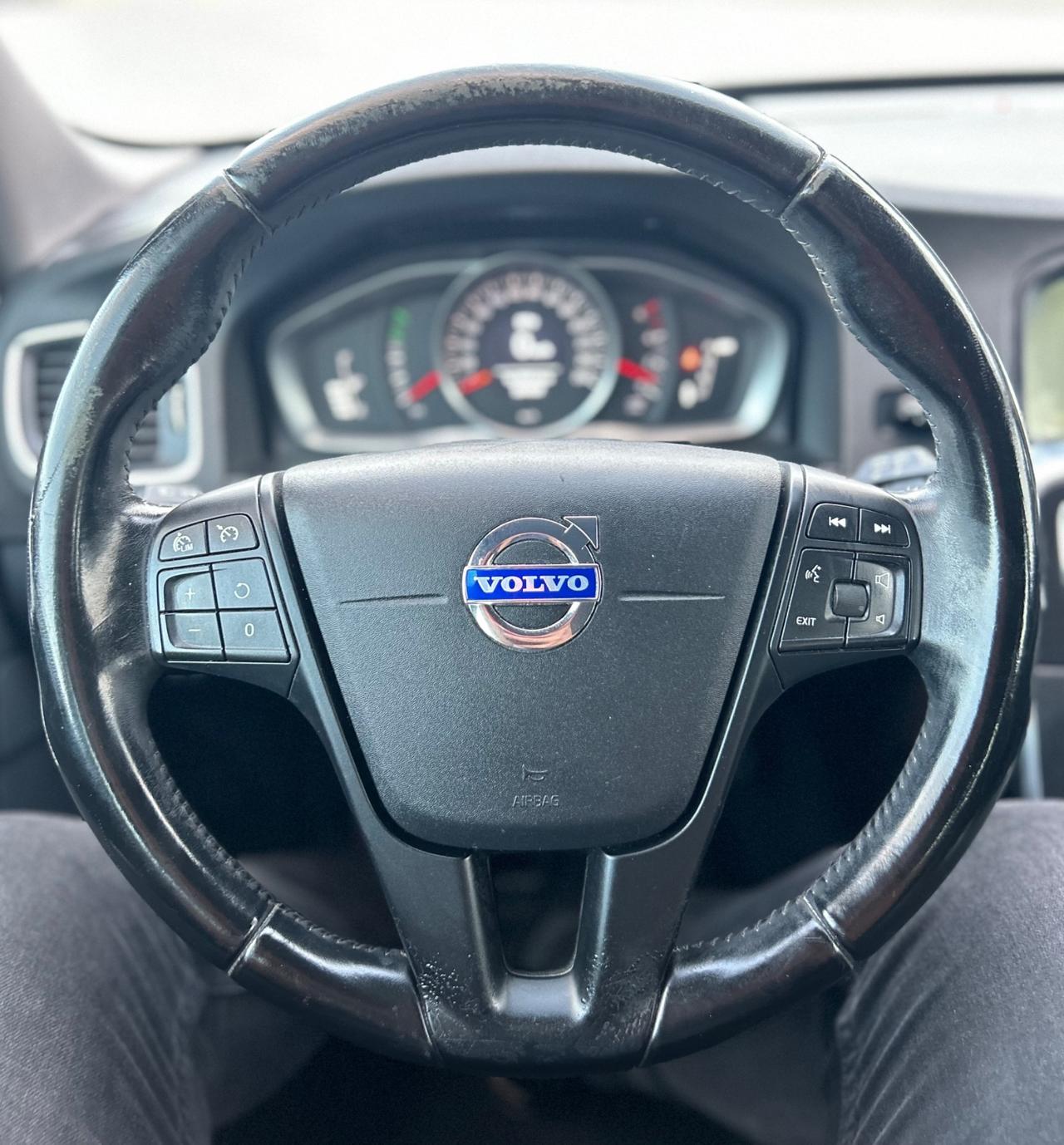 Volvo V60 Geartronic R-Design Momentum