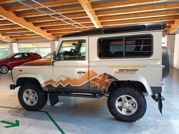 Land Rover Defender 90 2.4 123cv TD4