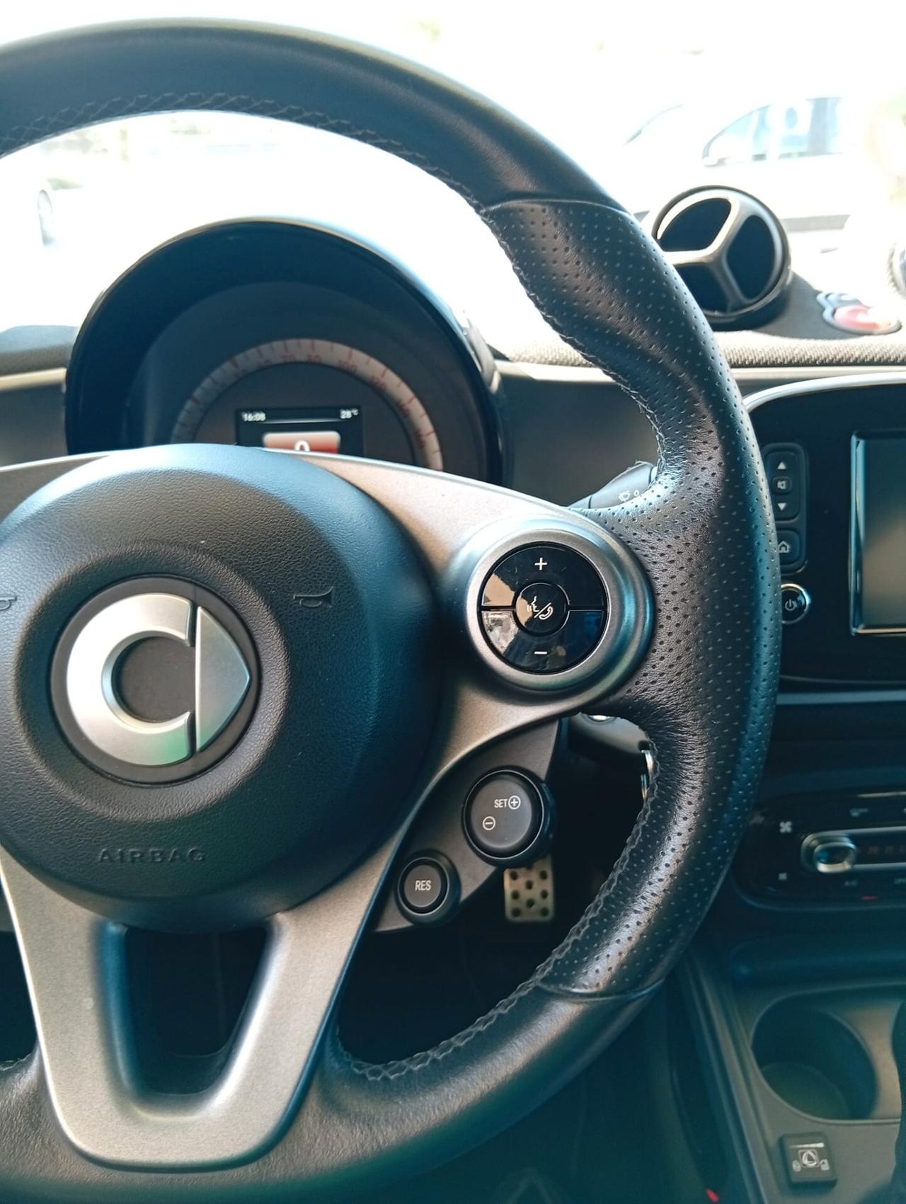 Smart ForFour 90 0.9 Turbo Brabus Style