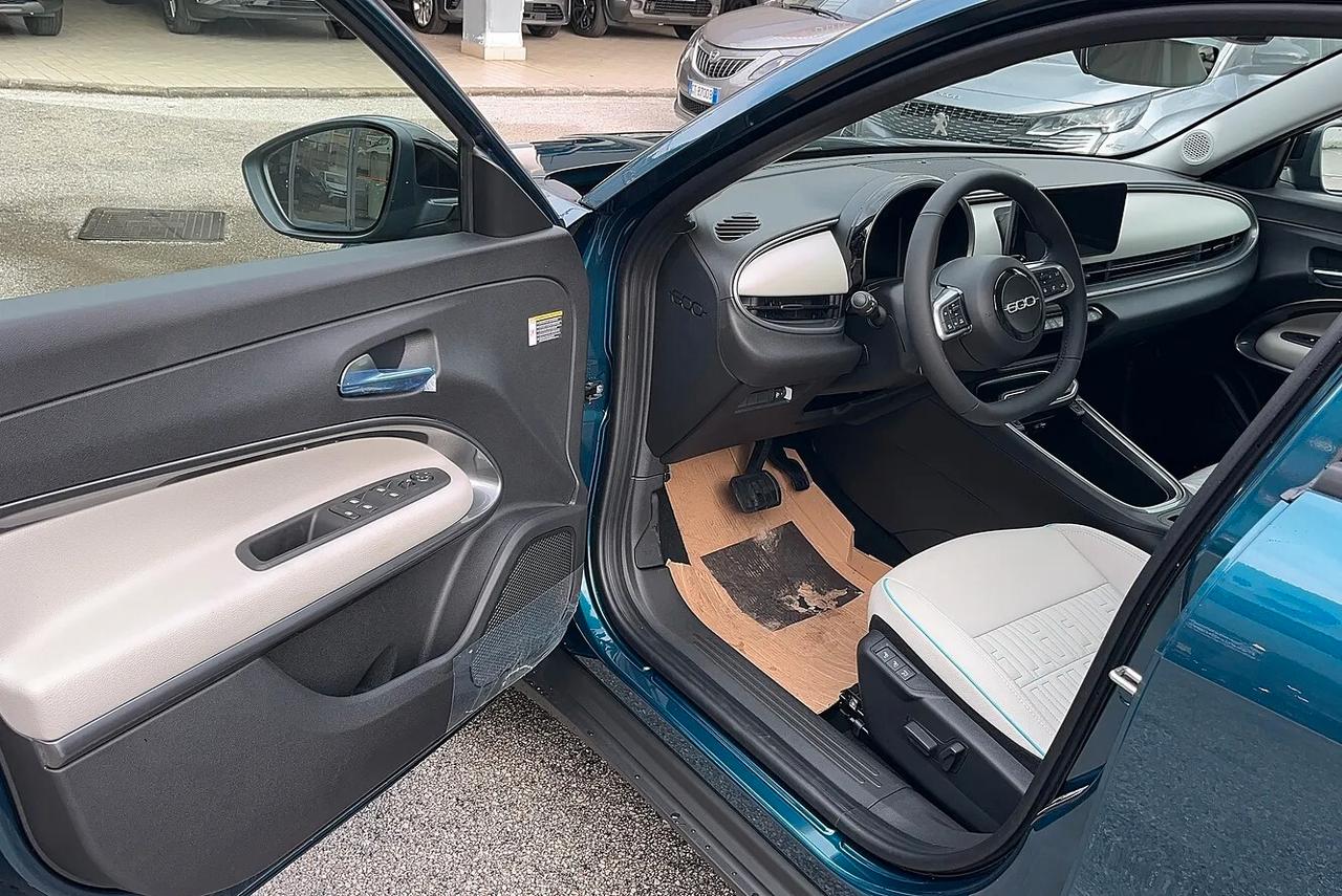 Fiat 600 Hybrid 110 CV DCT MHEV La Prima KM0