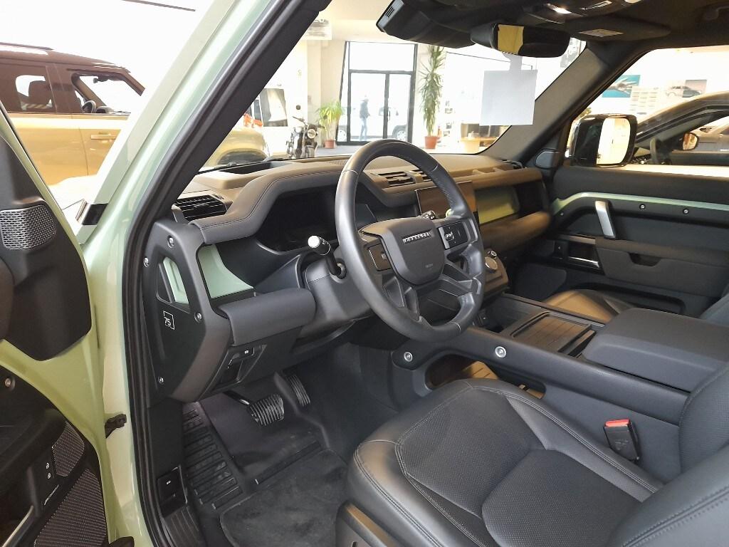 LAND ROVER Defender (2019) Defender 90 3.0D I6 ...