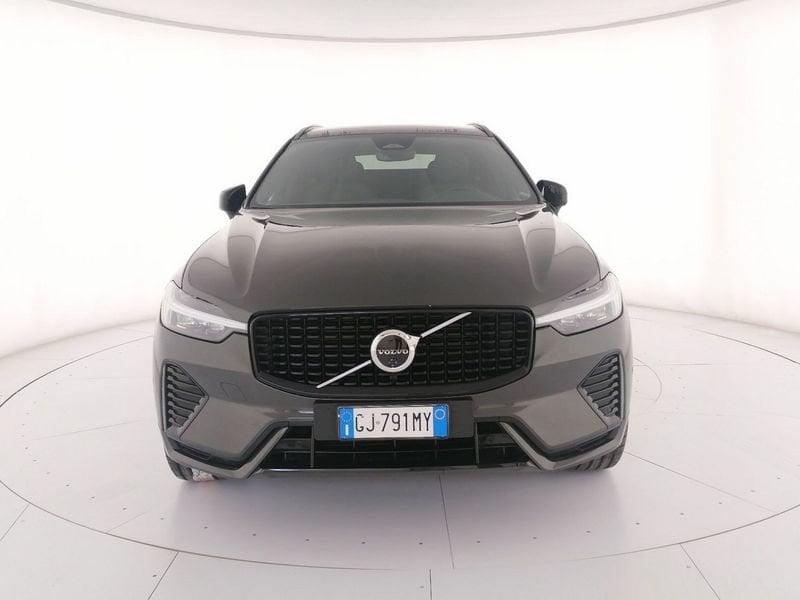 Volvo XC60 2.0 b4 R-design awd auto