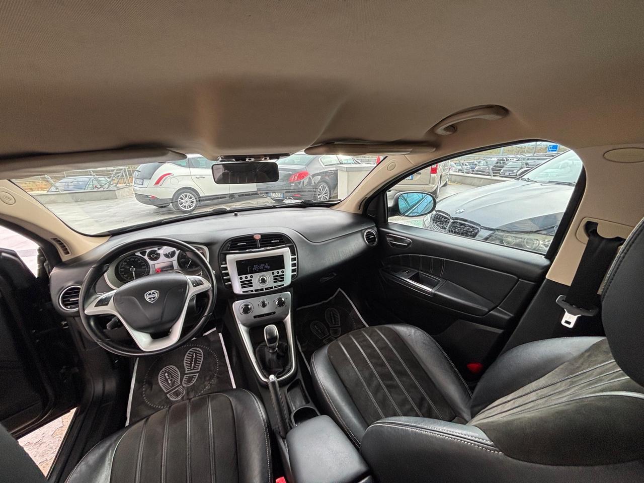 Lancia Delta 1.6 MJT DPF Gold