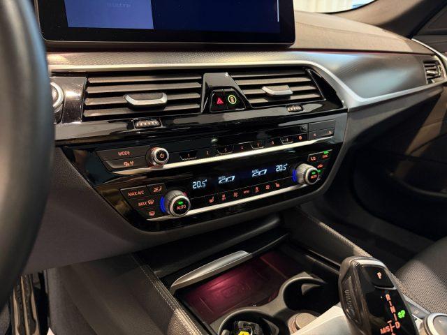BMW 520 d Touring XDrive Msport LED PELLE 20" PANO Camera