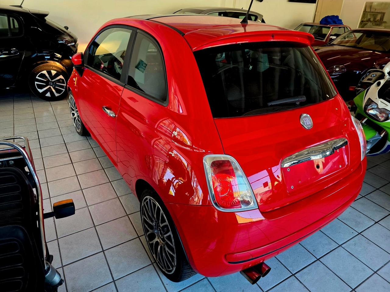 Fiat 500 LIMITED EDITION FERRARI NUMERATA N°140/200