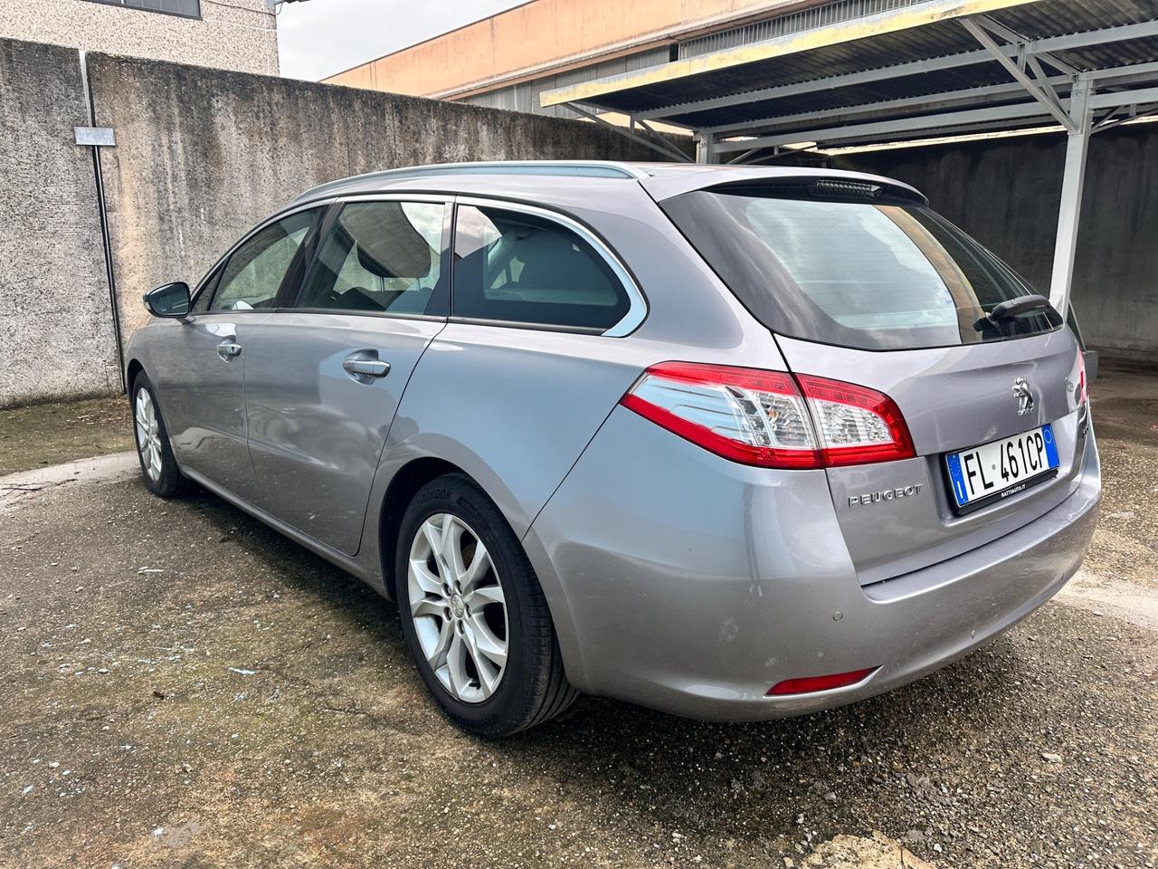 Peugeot 508 BlueHDi 120 EAT6 S&S SW Allure