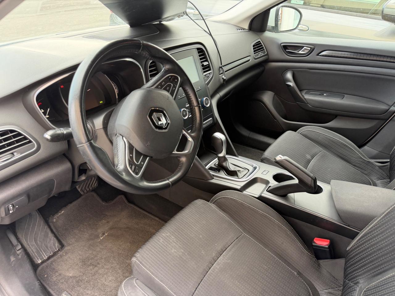 Renault Megane Mégane dCi 8V 110 CV EDC Energy Bose