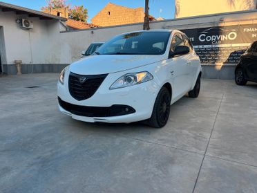 Lancia Ypsilon 1.3 MJT 16V 95 CV 5 porte S&S S Momodesign