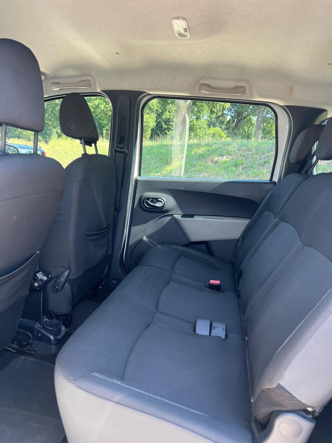 Dacia Lodgy 1.6 8V 85CV GPL 5 posti Lauréate