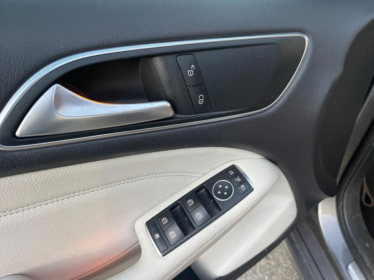 Mercedes-Benz B 180 B-Class B #10168