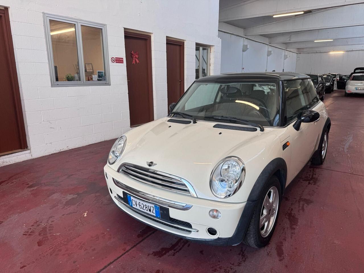 Mini Mini 1.6 16V One de luxe BENZINA NEOPAT