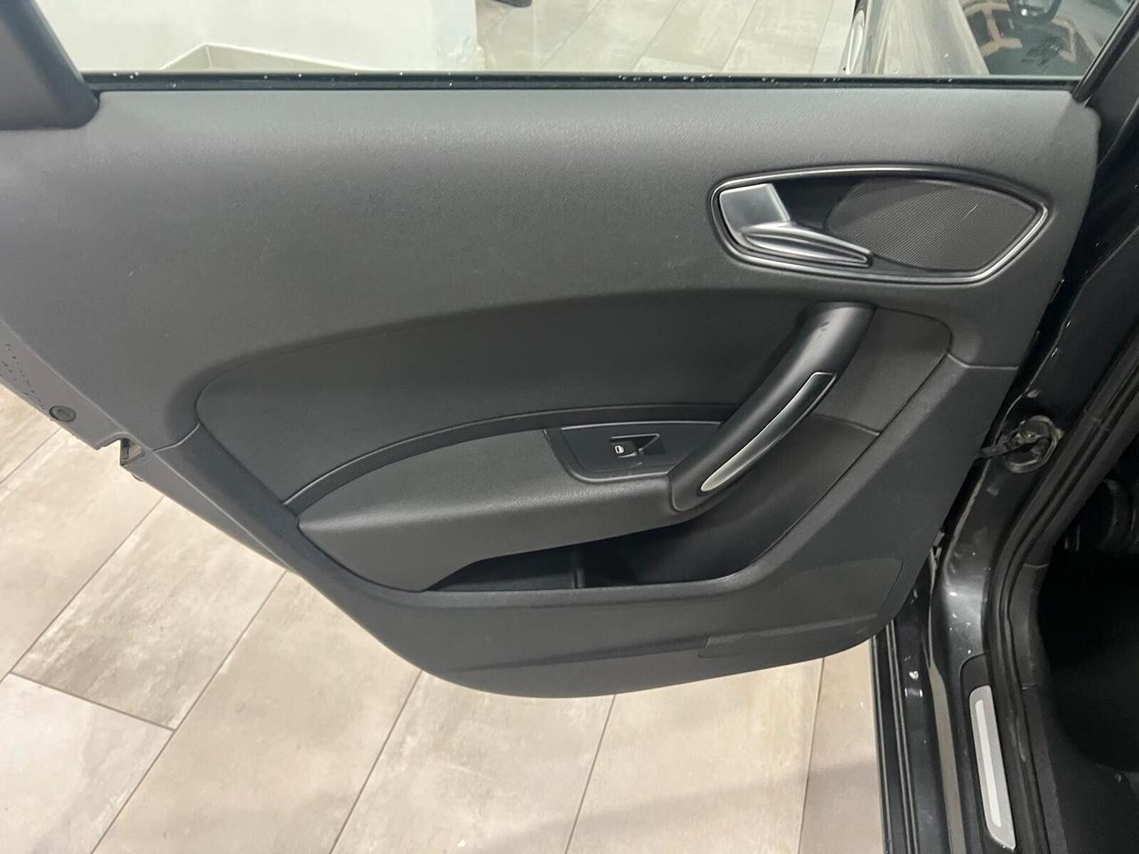 Audi A1 1.6 TDI S tronic S line edition plus
