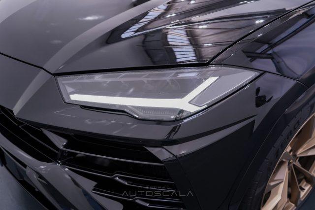 LAMBORGHINI Urus 4.0 650cv