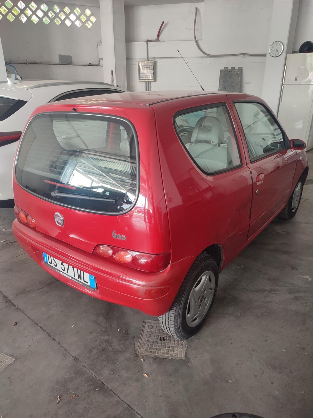 Fiat 600 1.1 BENZ (SERVOSTERZO+VETRI ELETTRICI)