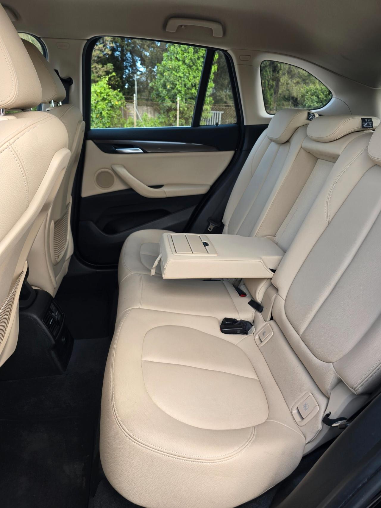 Bmw X1 sDrive18d Business