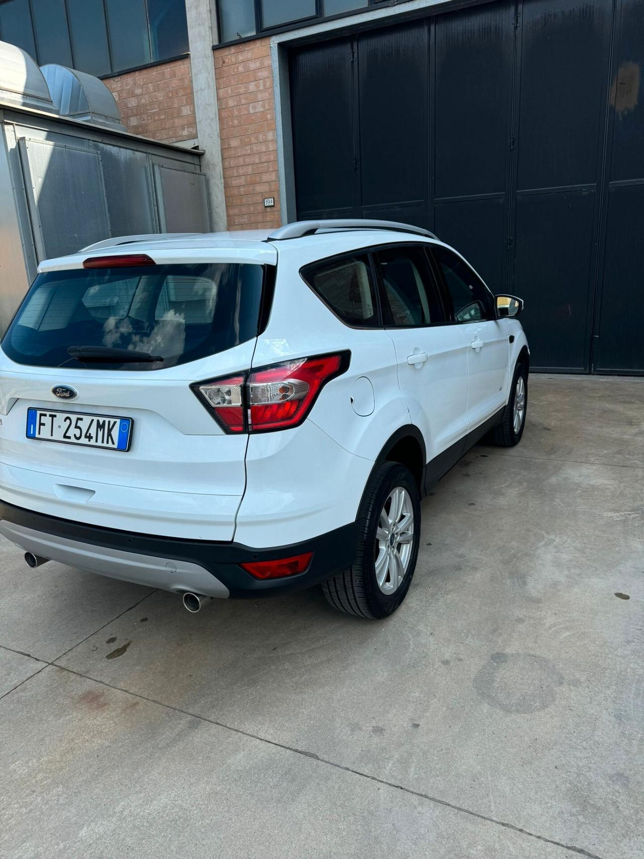 Ford Kuga 2.0 TDCI 150 CV S&S 4WD Powershift Business