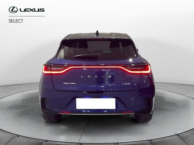 Lexus LBX Elegant 2WD