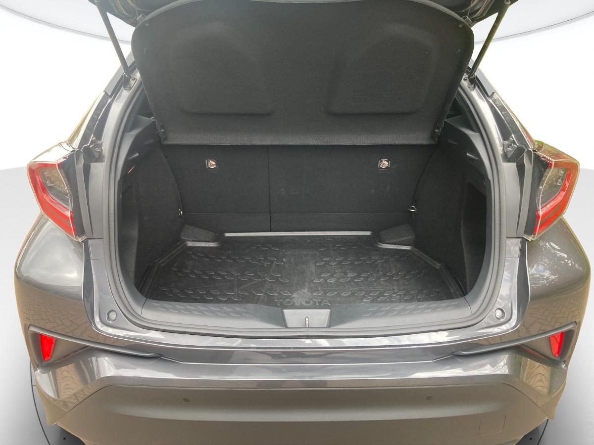 TOYOTA C-HR 1.8h Lounge 2wd e-cvt