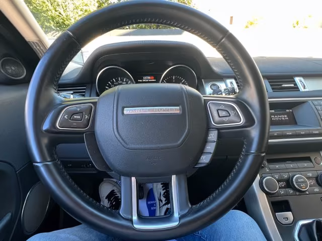 LAND ROVER Range Rover Evoque 2.2 TD4 5p. Pure TUTTI KM. TAGLIANDATI LAND ROVER