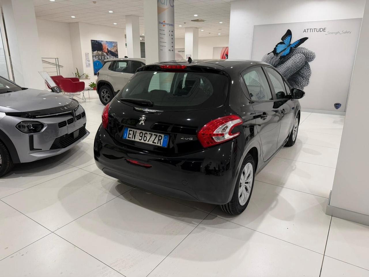 Peugeot 208 1.4 HDi 68 CV 5 porte Active