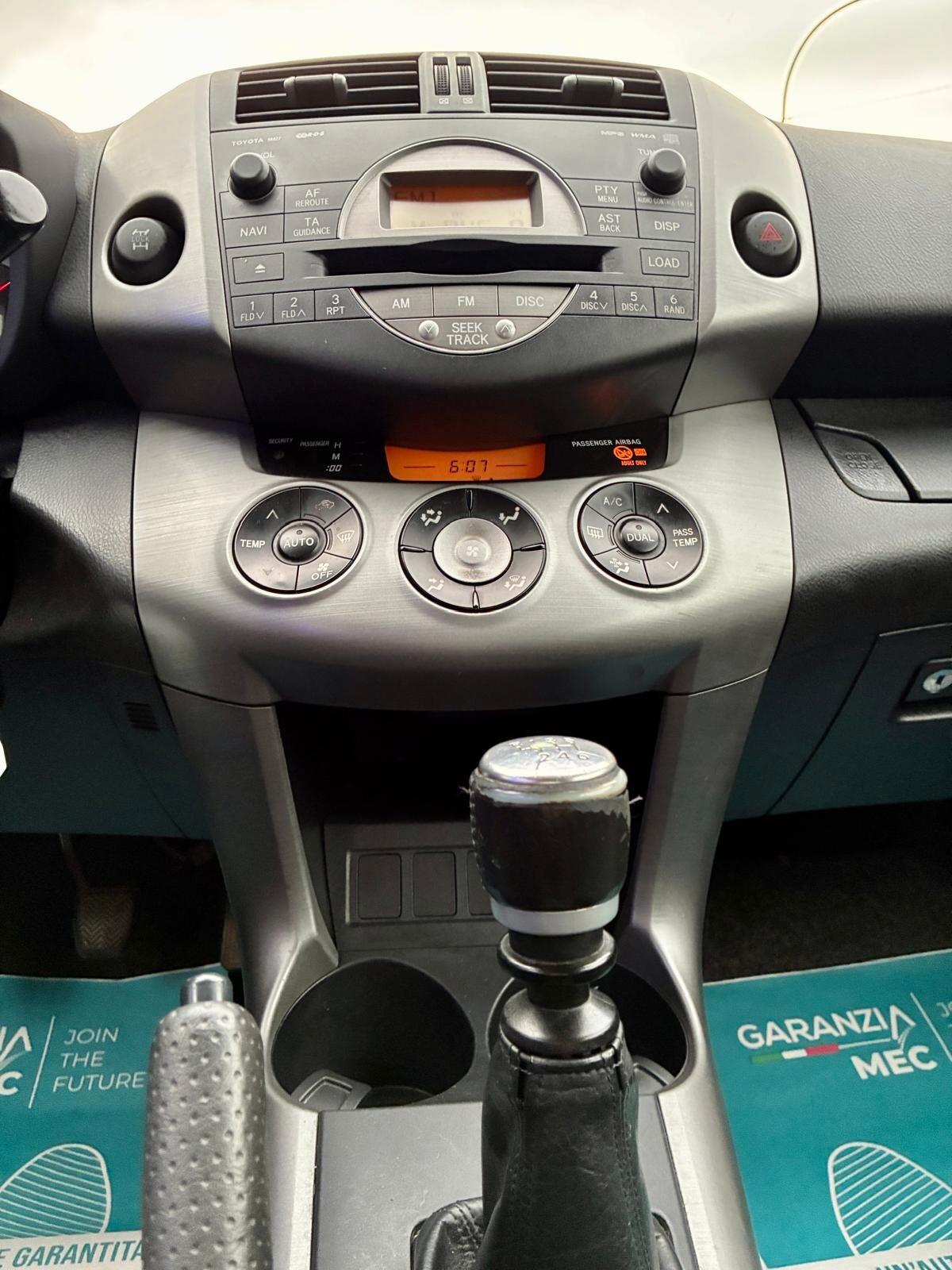 Toyota RAV 4 RAV4 2.2 D-4D 136 CV DPF Luxury