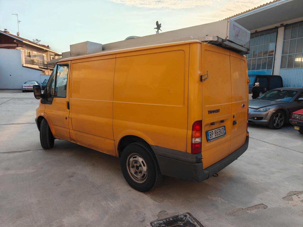 Ford Transit motore nuovo + tenda elettrica