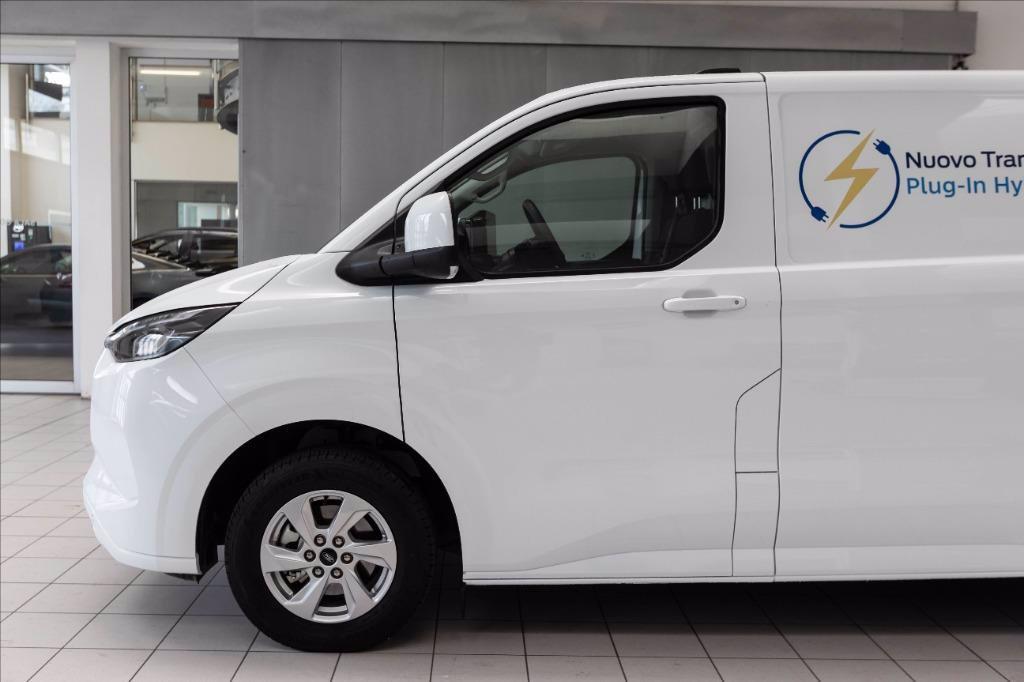 FORD transit custom V710 320 2.5 Duratec phev 233cv Titanium L1H1 del 2025