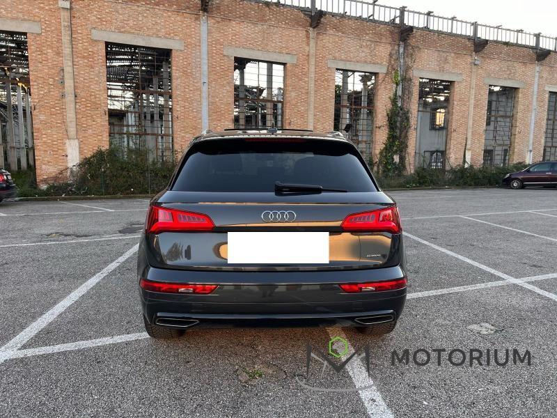 Audi Q5 3.0 TDI quattro tiptronic Sport