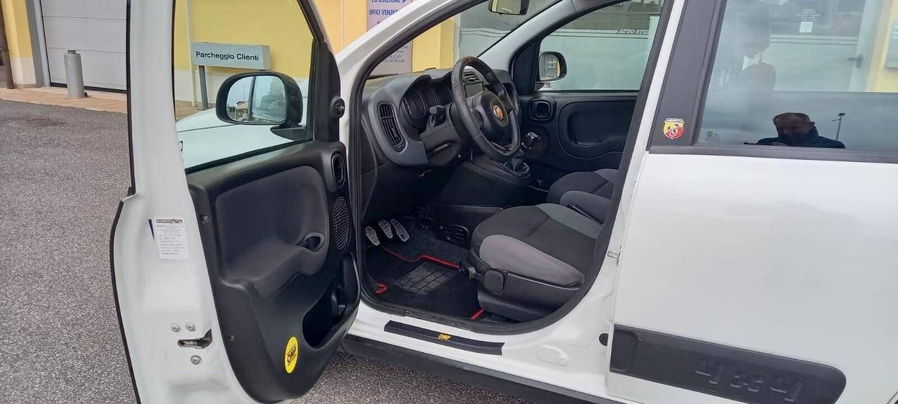 Fiat Panda Benzina cc. 900 Turbo CV. 86 Trazione Integrale 4x4 Euro 6D Utilizzabile anche per i Neopatentati.