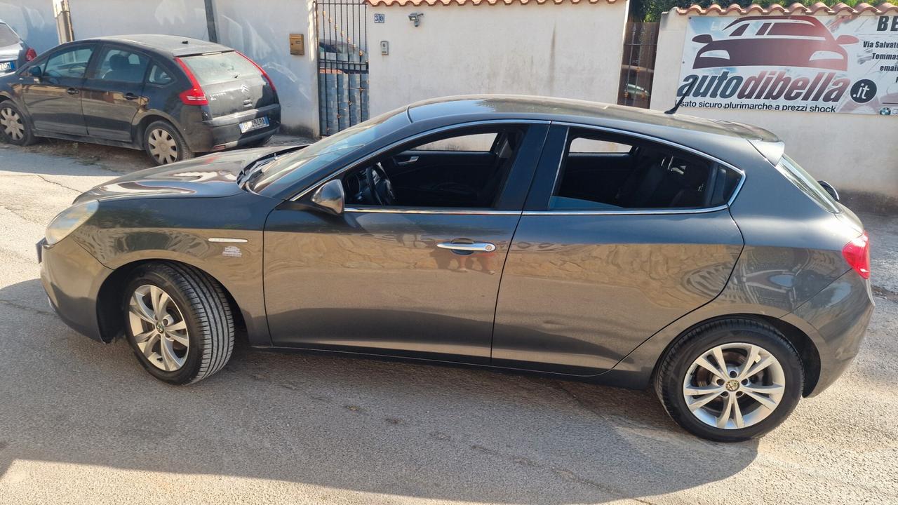 Alfa Romeo Giulietta 1.6 JTDm-2 105 CV Exclusive