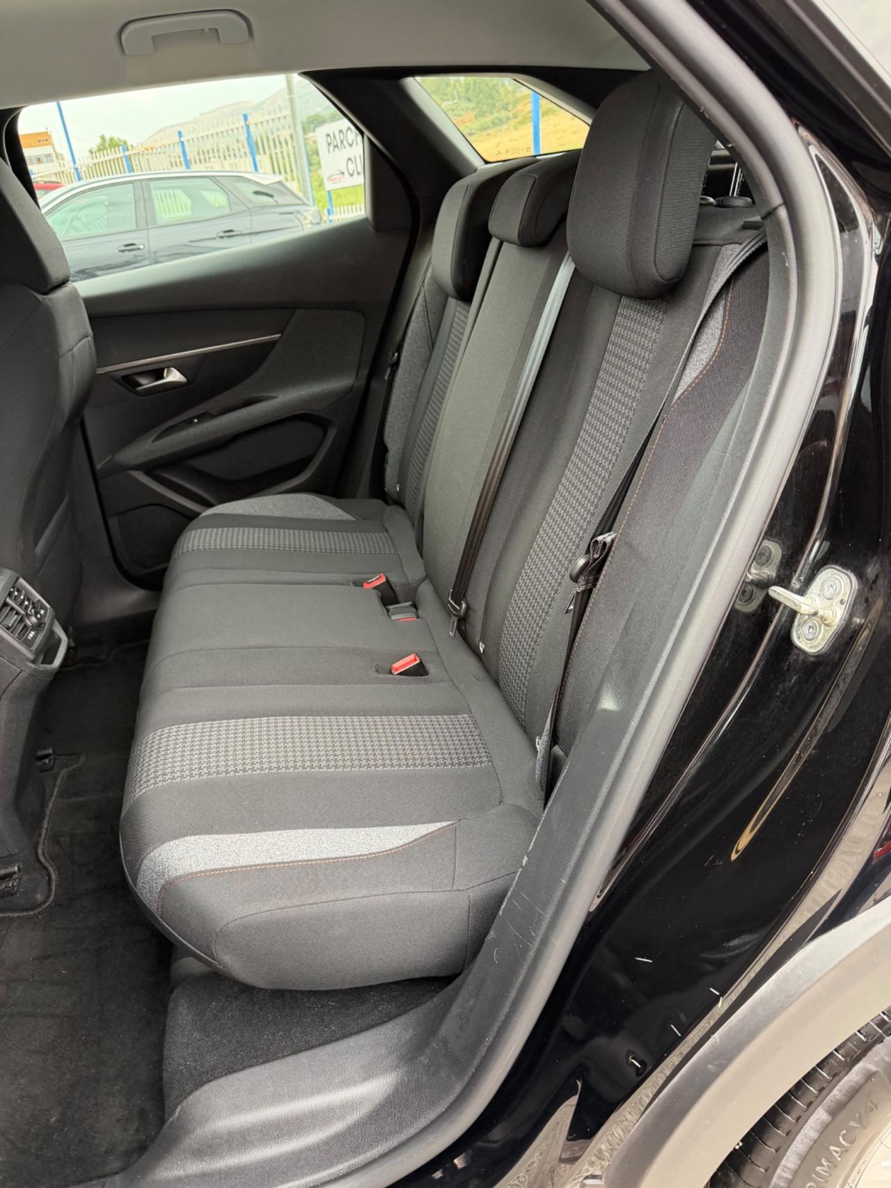 Peugeot 3008 1.5 BlueHDi 130 S&S Active Pack 2022