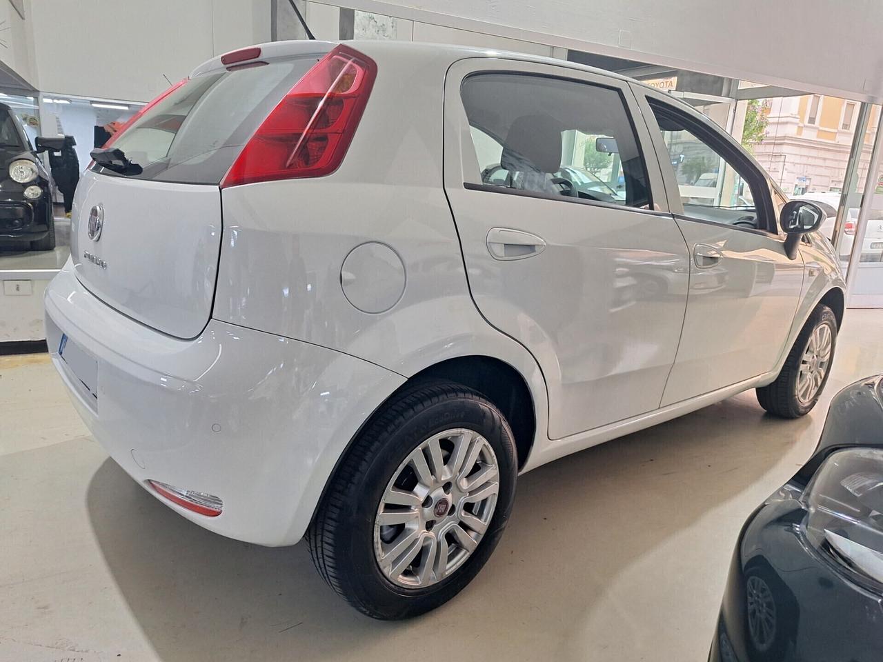 Fiat Punto 1.4 Natural Power 77CV Lounge 2017