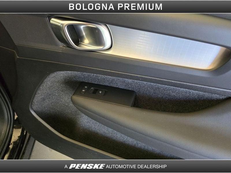 Volvo XC40 XC40 B3 automatico Core