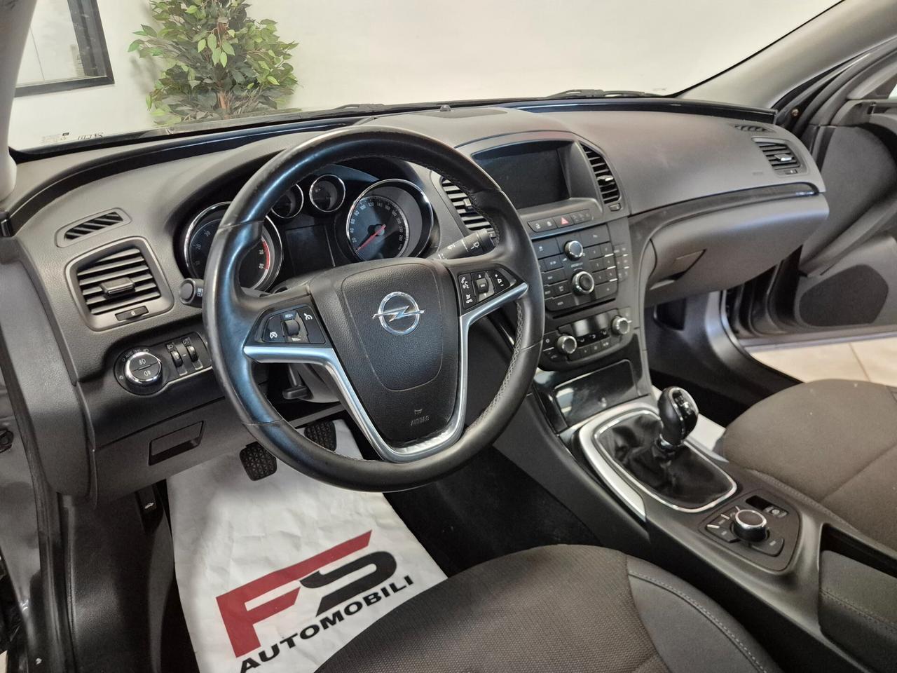 Opel Insignia 1.6 Turbo 180CV 4 porte Cosmo