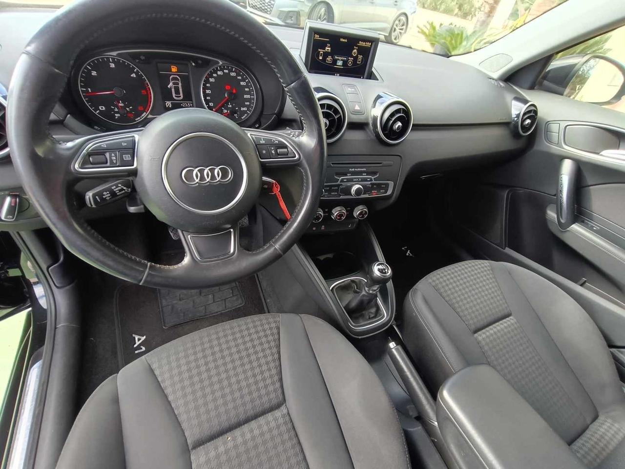 Audi A1 1.6 TDI Ambition - 2014