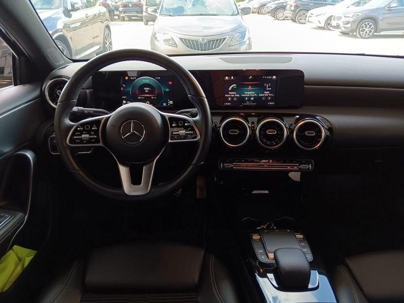 Mercedes-Benz Classe A - W177 2018 Diesel A 180 d Sport auto