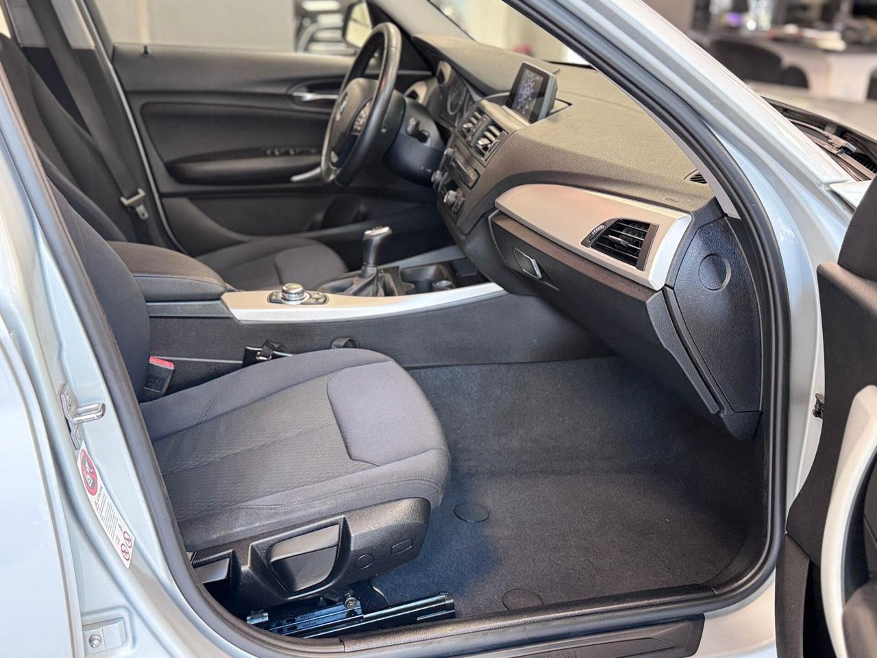 Bmw 118 118d 5p. Urban