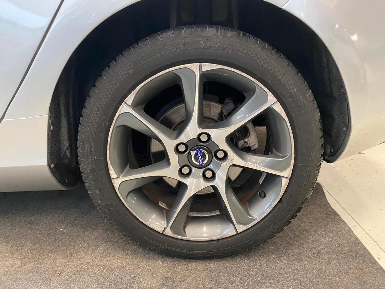 Volvo V40 D2 1.6 Summum