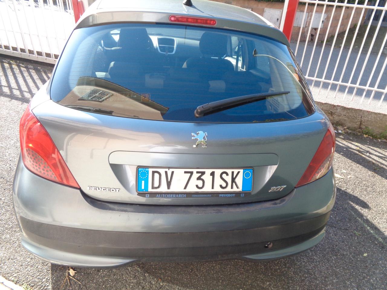 Peugeot 207 1.4 HDi 70CV 5p. ONE Line