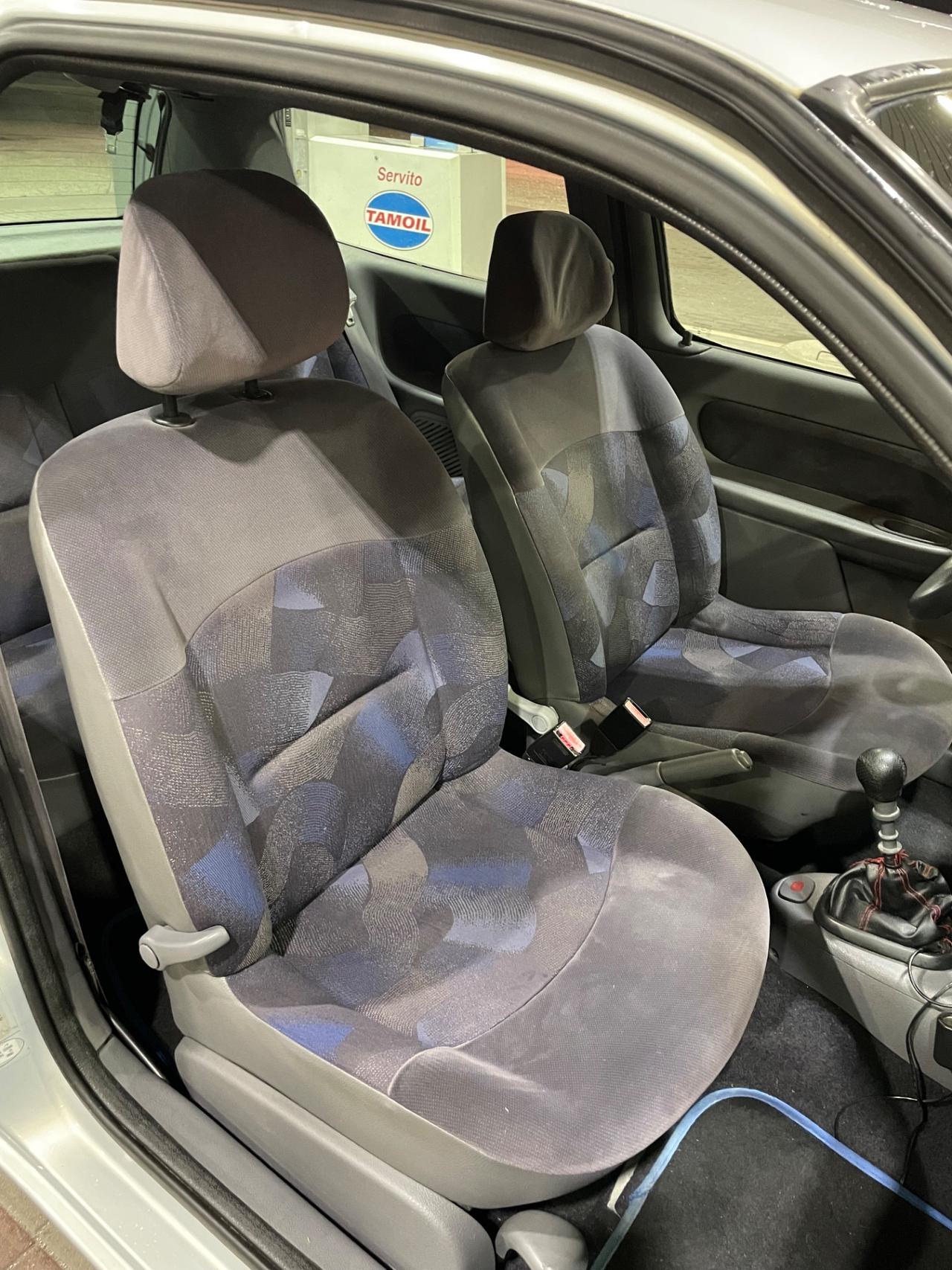 RENAULT CLIO 1.1 BENZINA NEOPATENTATI 183.000 KM ANNO 99.