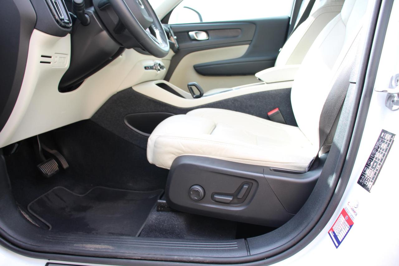 VOLVO XC40 N1 1.5 T4 plug-in hybrid Inscription Expression my21