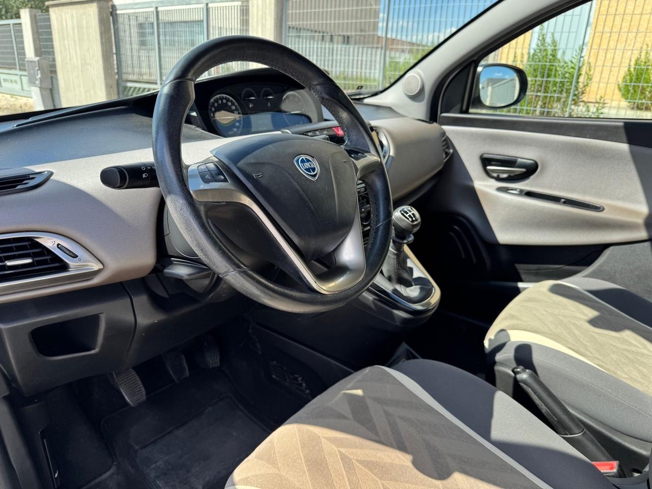 Lancia Ypsilon 1.2 benzina/GPL Ecochic Gold