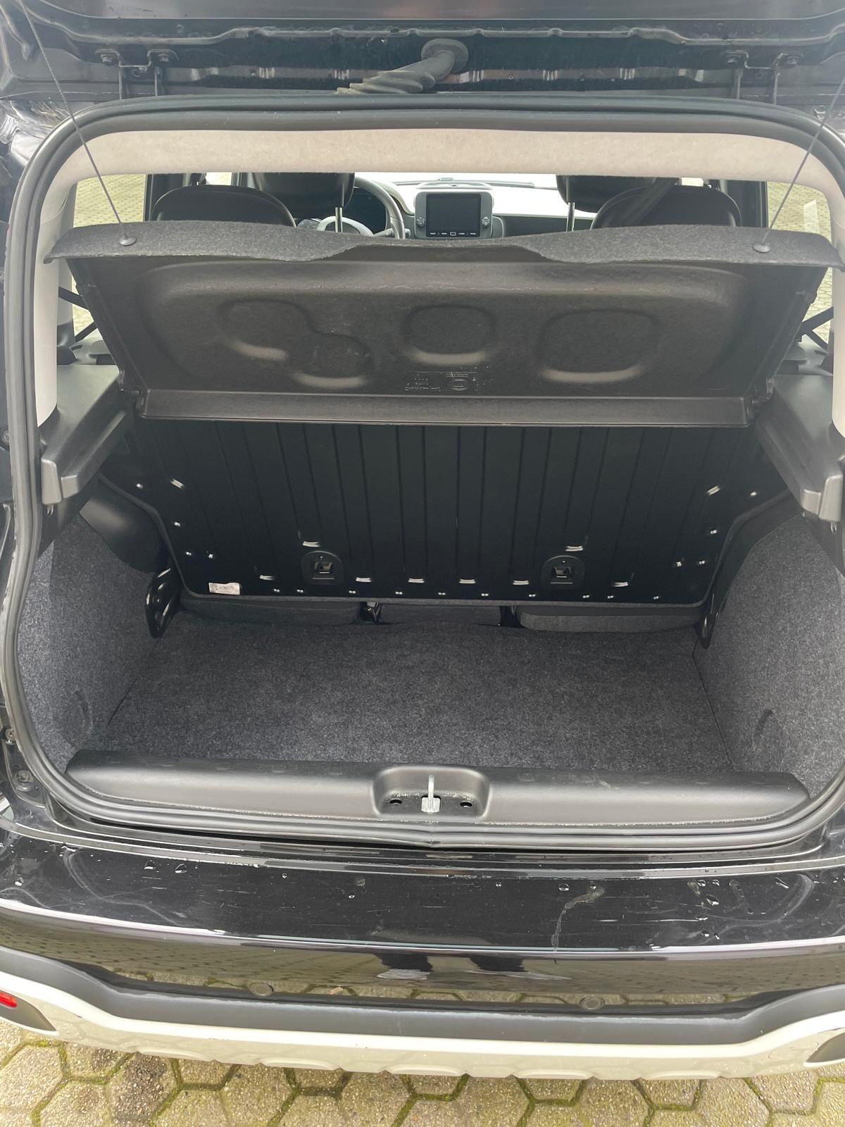 Fiat Panda Pandina 1.0 Hybrid