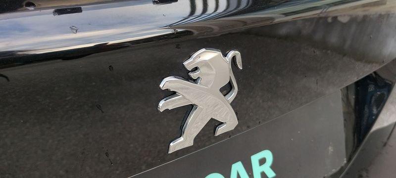 Peugeot 2008 PureTech 100 S&S Allure