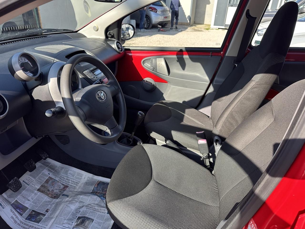 Toyota Aygo 1.0 Gpl 69 Cv 2010 x neopatentati