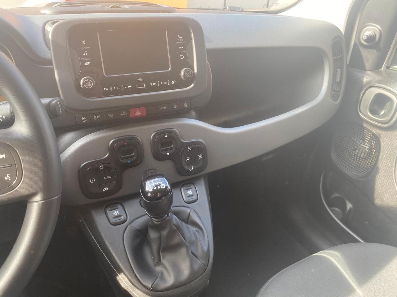 Fiat Panda 1.0 70 cv Hybrid City Life - 1 PROP. - OK NEOP. - GARANZIA 12 MESI