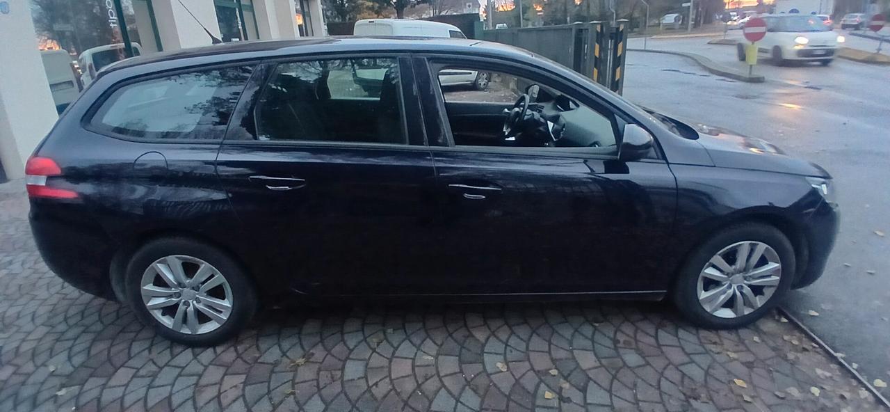 Peugeot 308 1.6 hdi s.w. neopatentati