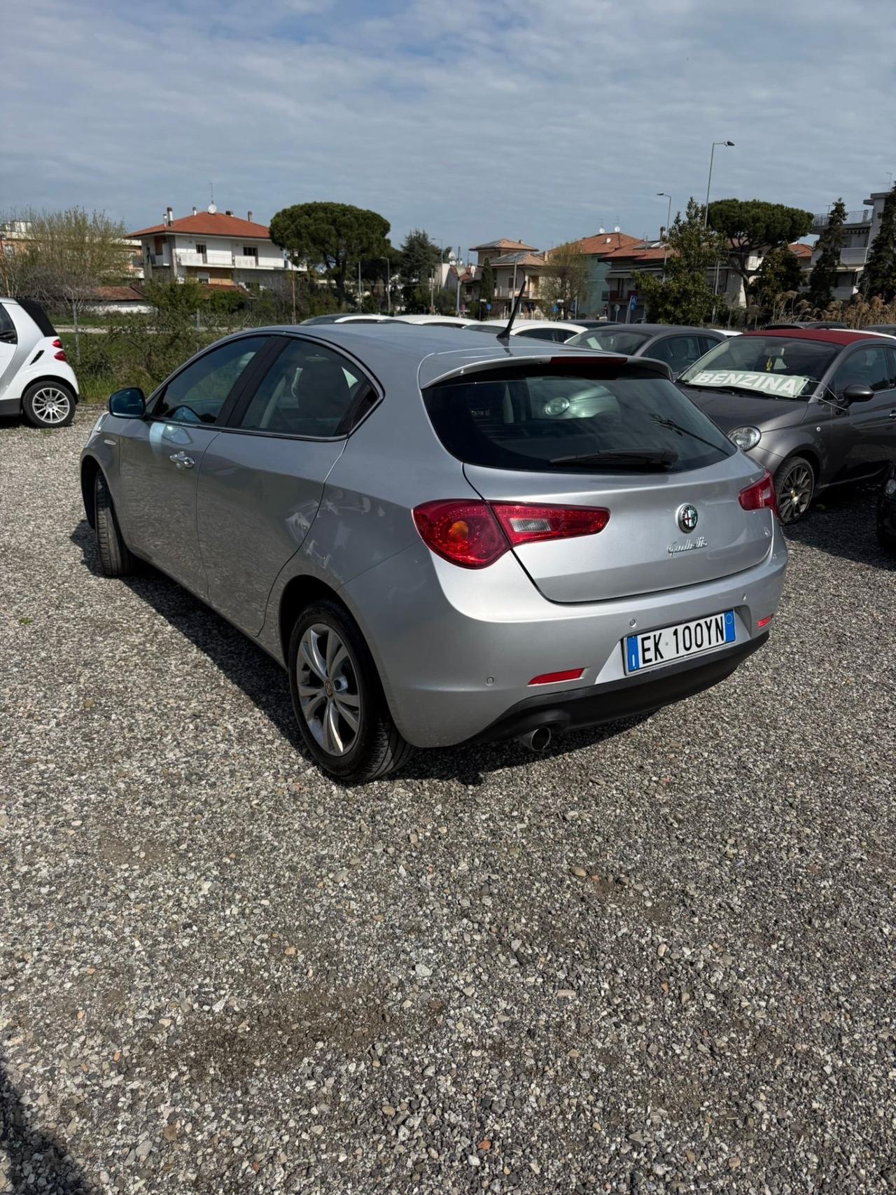 Alfa Romeo Giulietta 1.6 JTDm-2 105 CV Distinctive