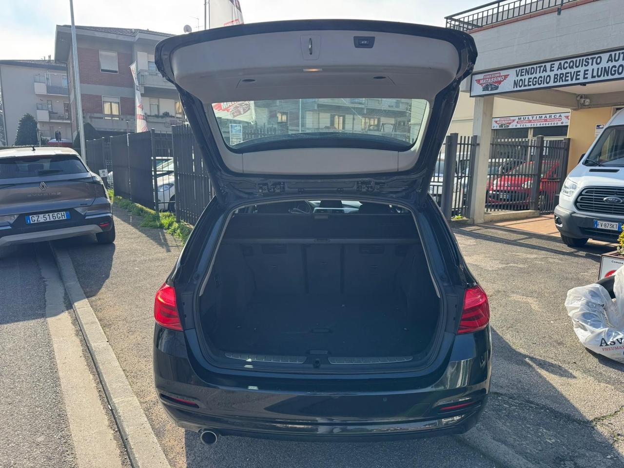 Bmw 318 318d Touring Luxury Xdrive